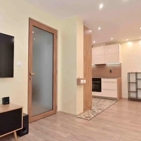 2bd Comfort First Floor Lejlighed *