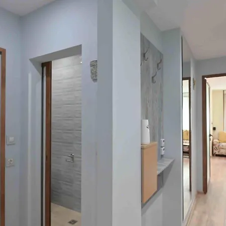 Lejlighed 2bd Comfort First Floor